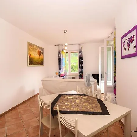 Amazing Apartment In Saint-Pierre With Wifi And 1 Bedrooms Апартаменты Сен-Пьер